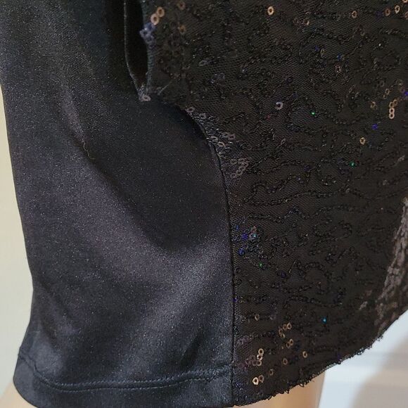 BRAND NEW BLACK SPARLY dELiA*s CROP TOP - Picture 13 of 15